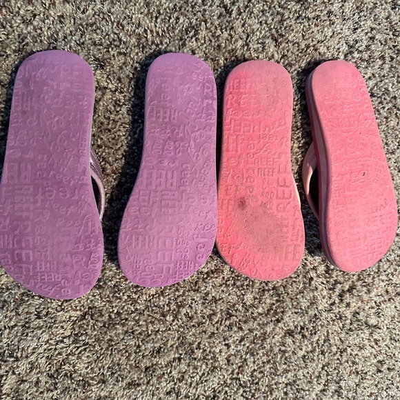 Reef flip flops girls. - Picture 2 of 2